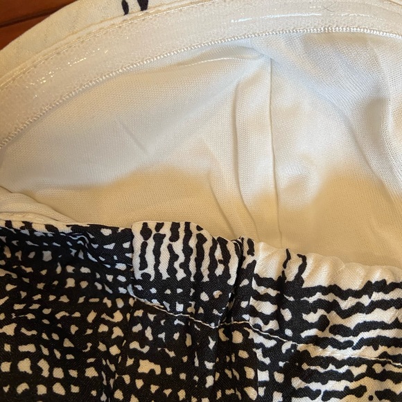 Hot and Delicious Romper - Picture 2 of 8